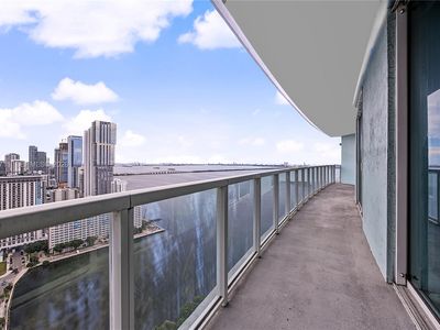 1900 N Bayshore Dr APT 3604