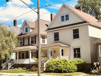 209 Goundry St