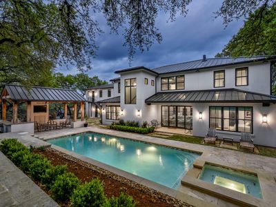 3604 Westlake Dr