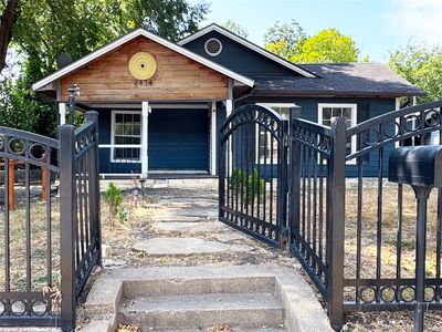 2414 Brandon St