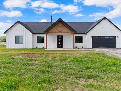 34111 Stone Wall Dr