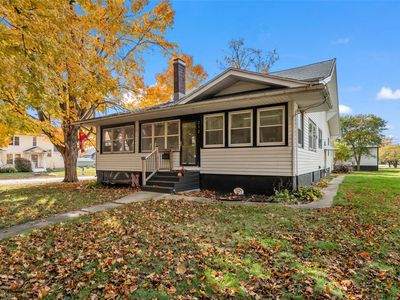 Property at 212 3rd Ave, Melbourne, IA