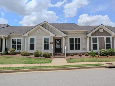 3039 Stanhope Dr