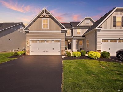 Property at 155 Sandstone Cir, Grand Island, NY