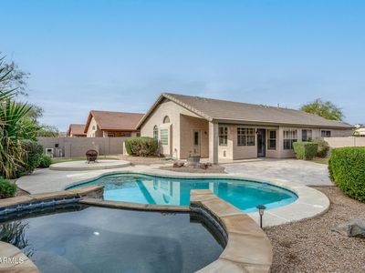 4519 E Lone Cactus Dr