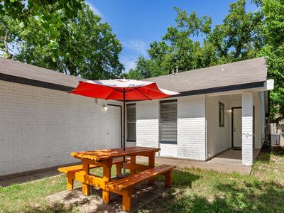 2311 Burleson Rd #A-b