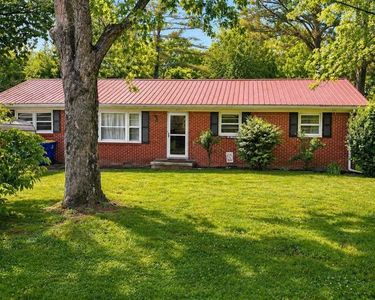 Property at 451 N 3rd St, Lewisburg, KY