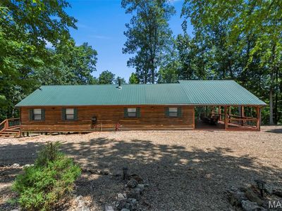 32 Riverview Dr
