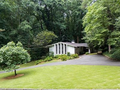 3700 Cloudland Dr NW