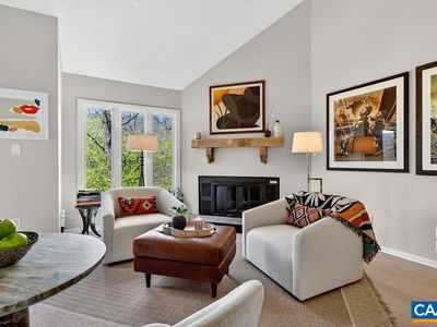 777 Laurelwood