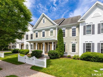 14 Billingsgate Drive #14
