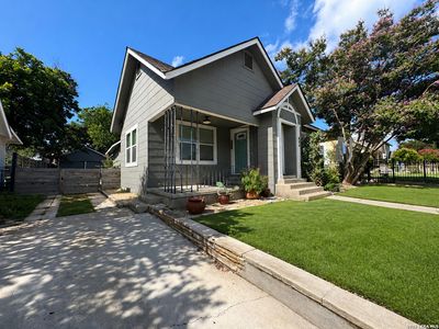 834 BAILEY AVE