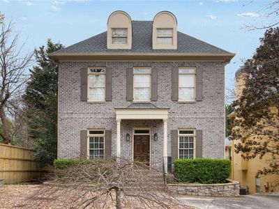 1109 Pine Grove Ave NE