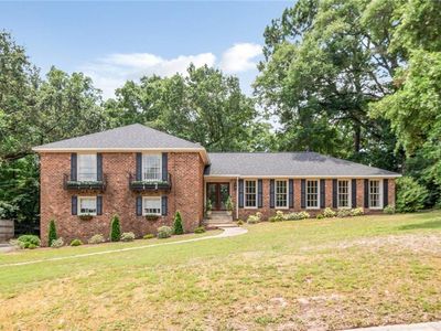 5911 Shenandoah Rd N
