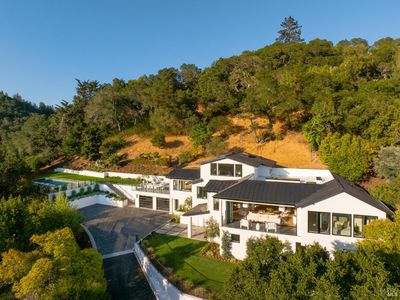 87 Laurel Grove Avenue