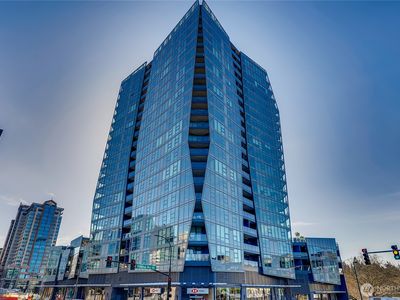 188 bellevue Way NE #805