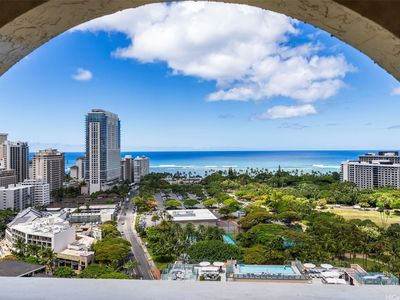 Property at 2092 Kuhio Ave APT 902, Honolulu, HI