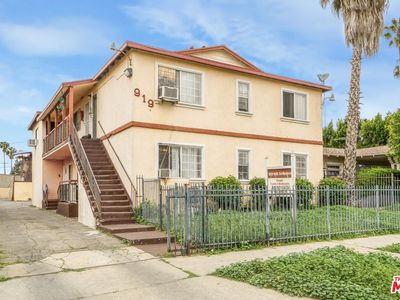917 N Ardmore Ave