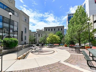 270 E Highland AVENUE #812