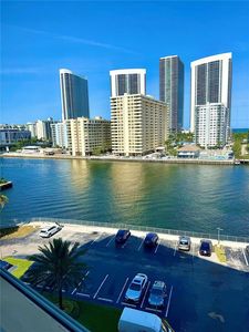100 Golden Isles Dr APT 806