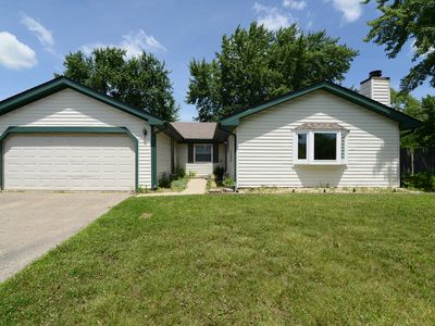 Property at 1810 Howe Ln, Hanover Park, IL