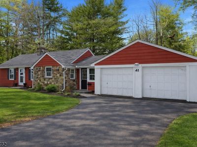41 Summit Rd