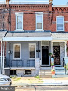 218 N Gross St