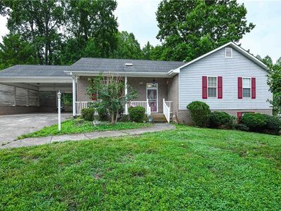 3810 Crickett Ln