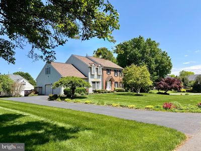 8 Bayberry Close