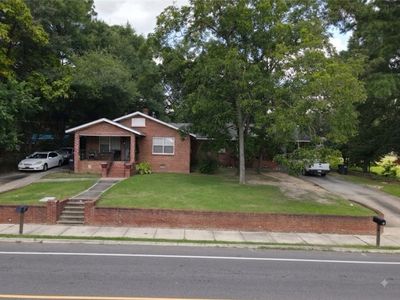 1401 Magnolia St