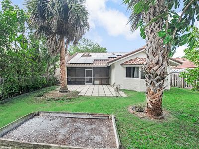 3033 NW 95th Avenue