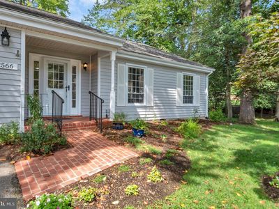 2566 Glen Cv