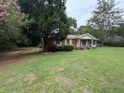 102 Ballentine St