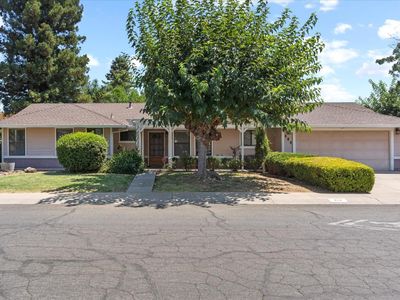484 Pelican Pl