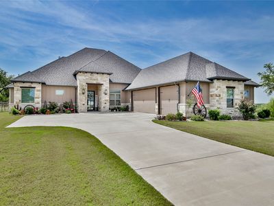 8021 White Dr