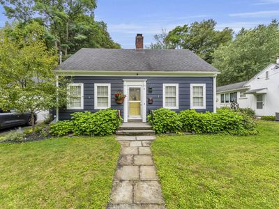61 Lake St