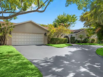 Property at 8730 Lake Dasha Terrace, Plantation, FL