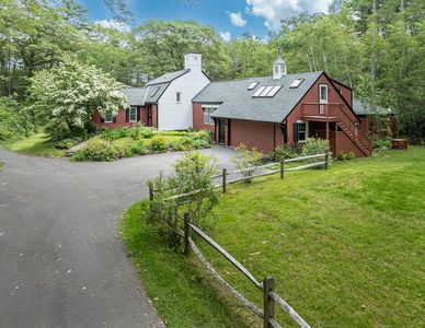 8 Fox Hill Road