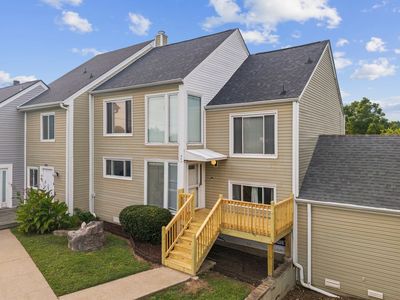 405 Raintree Pl