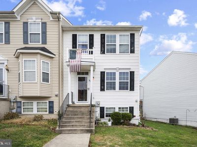 27 Litchfield Ln W