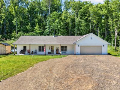 W4855 2nd Ave