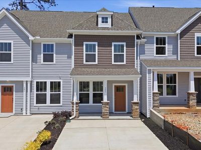 303 Speyside Ln