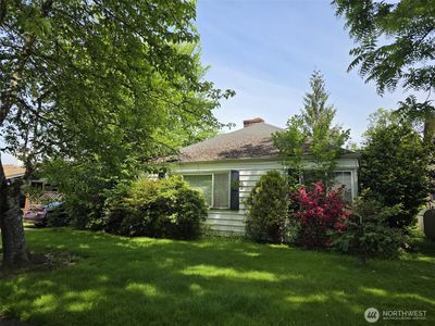 Property at 811 Lewis Avenue, Sumner, WA