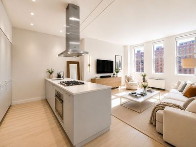 420 W 25th St APT 7F