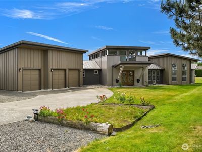 5493 Salish Road