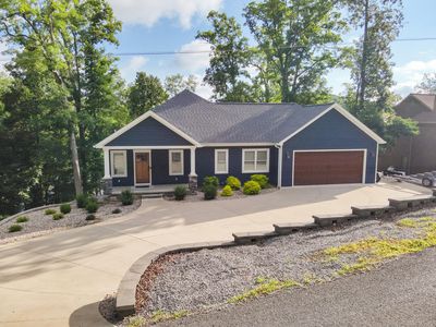 978 & 982 Champion Hills Rd