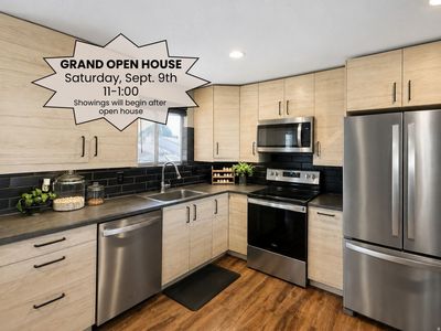 6103 S Aries Dr