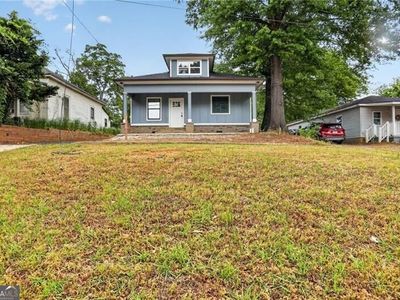 607 E Solomon St
