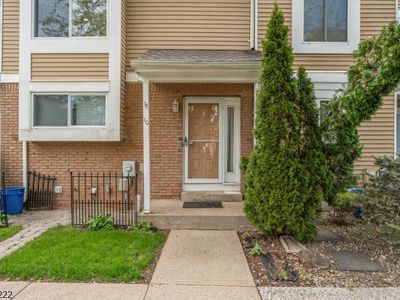 Property at 10 Bradovra Ct, Hillsborough, NJ