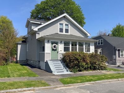 36 Rowena St